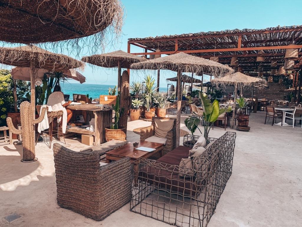 Atzaro Beach Restaurant Ibiza Terrasse Boho