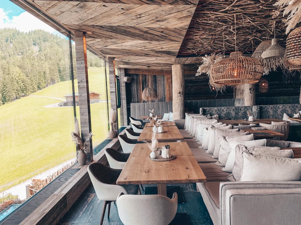 Boho Hotel Jufenalm Restaurant Ausblick