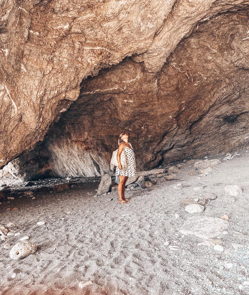 Illingas Beach Kreta Höhle