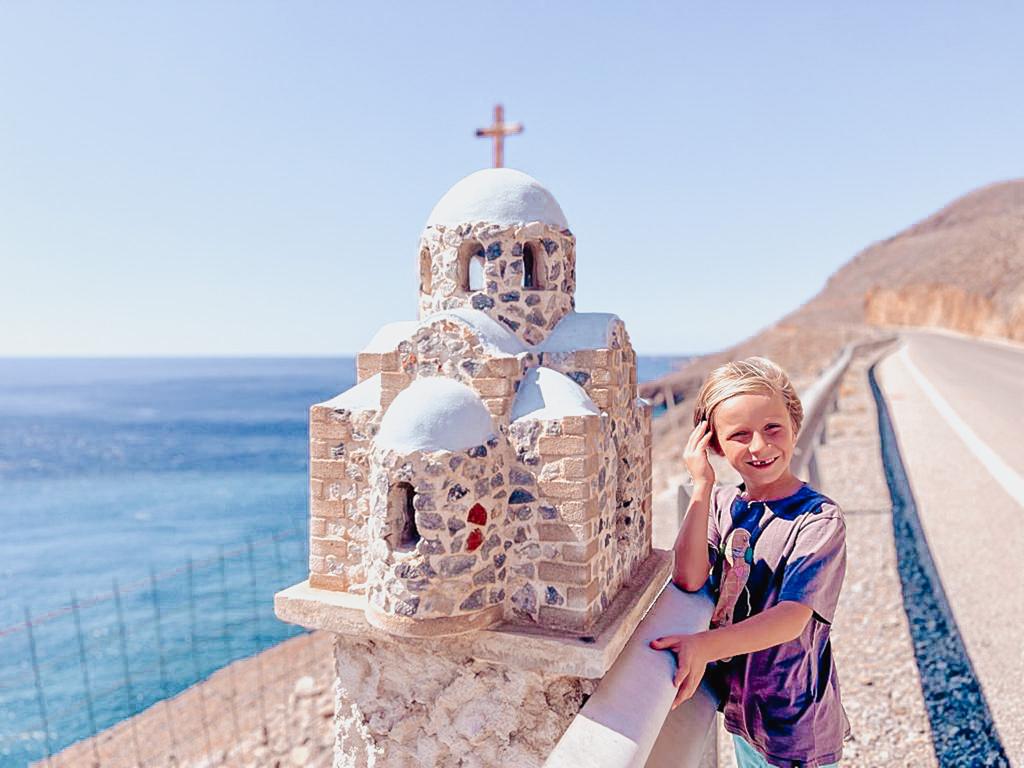 Illingas Beach Kreta Kirche am Wegrand Südküste