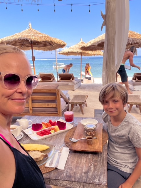 Indiana Kenanaga Nusa Lembongan Breakfast