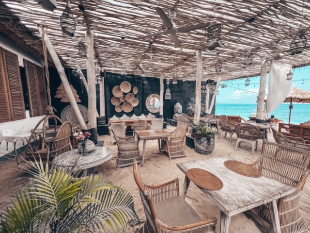 Indiana Kenanga Restaurant Nusa Lembongan