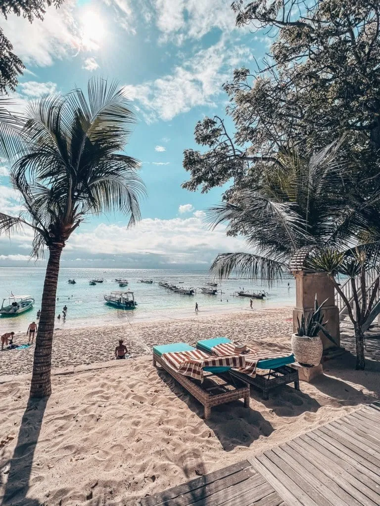 Nusa Lembogan Hai Tide Beach Chairs - Home
