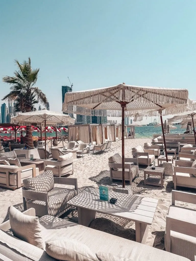 Dubai - Beach Club Raddisson - Home