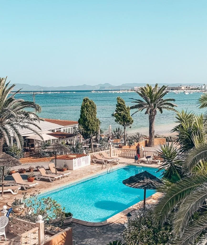 Formentera - Lago Dorado Hotel Overlook - Home