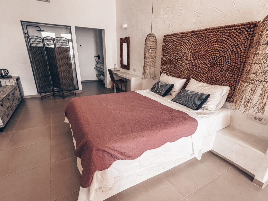 Delfini Beach Hotel & Suites