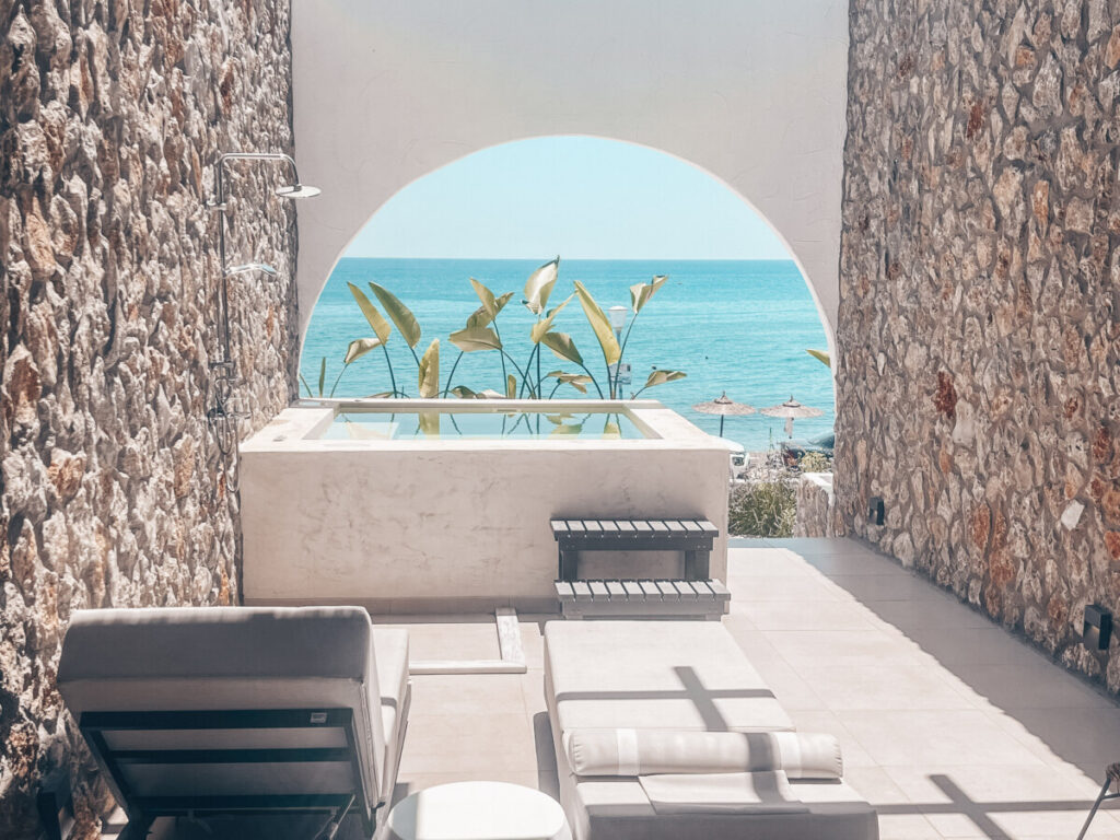 Delfini Beach Hotel & Suites