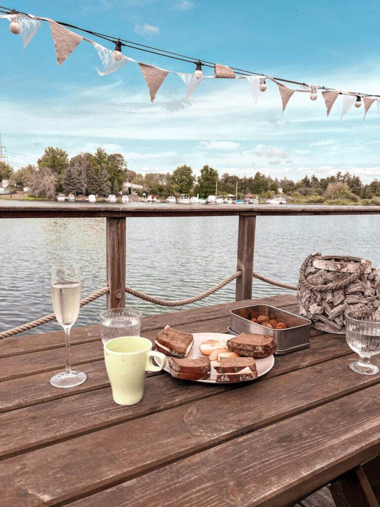 Dein Lieblingsplatz in Parey Schwimmendes Iglu